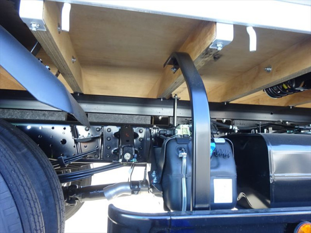 三菱ふそう キャンター 小型 平ボディ（クレーン付） 2PG-FEB80(97599) 12枚目