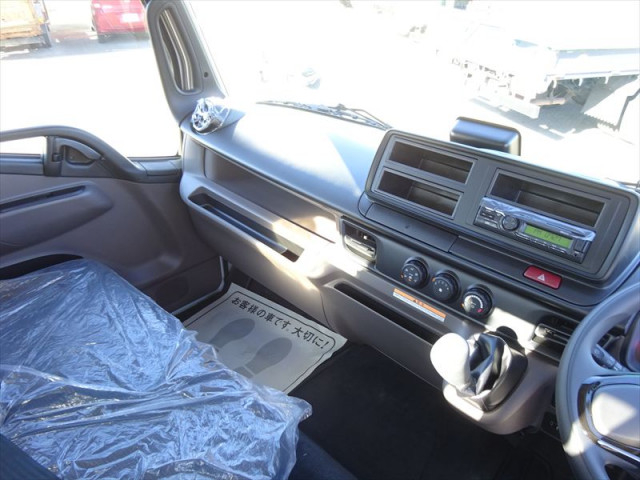 三菱ふそう キャンター 小型 平ボディ（クレーン付） 2PG-FEB80(97599) 23枚目