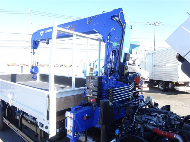 三菱ふそう キャンター 小型 平ボディ（クレーン付） 2PG-FEB80(97599) 32枚目