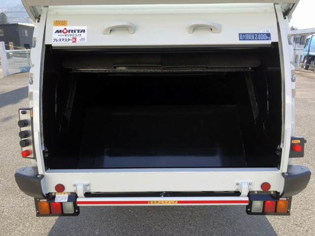 三菱ふそう キャンター 小型 塵芥車（プレス式） 2RG-FEAV0(97601) 11枚目