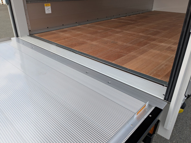 三菱ふそう キャンター 小型 ウィング 2RG-FEB50(97603) 35枚目