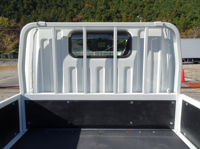 三菱ふそう キャンター 小型 平ボディ 2RG-FBAV0(97605) 11枚目