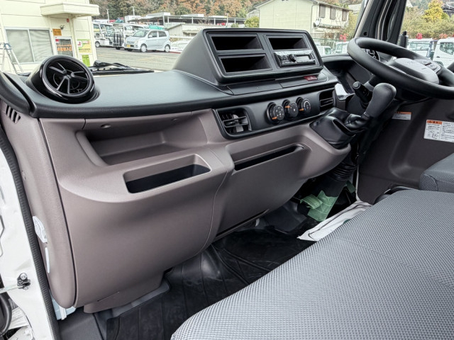 三菱ふそう キャンター 小型 土砂ダンプ 2RG-FBA60(97604) 42枚目