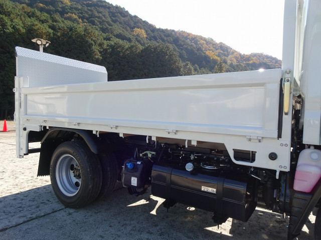 三菱ふそう キャンター 小型 平ボディ 2RG-FBAV0(97605) 22枚目