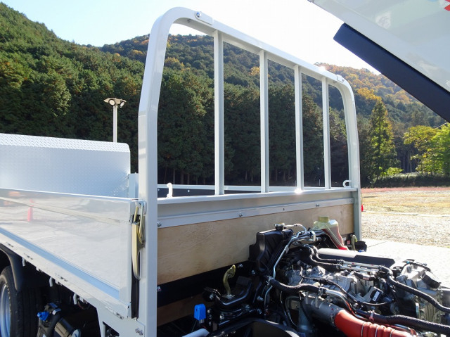 三菱ふそう キャンター 小型 平ボディ 2RG-FBAV0(97605) 27枚目