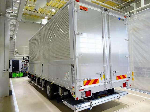 Hino ranger Middle Wing body 2PG-FD2ABG(97606) 4枚目