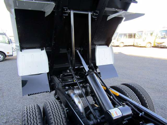 三菱ふそう キャンター 小型 土砂ダンプ 2RG-FBA60(97610) 10枚目