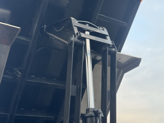 三菱ふそう スーパーグレート 大型 土砂ダンプ 2PG-FV80VY(97611) 17枚目