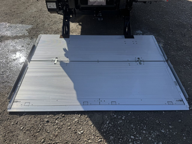 日野 レンジャー 中型 冷蔵冷凍バン 2KG-FD2ABG(97612) 11枚目