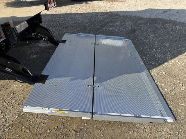 日野 レンジャー 中型 冷蔵冷凍バン 2KG-FD2ABG(97612) 12枚目