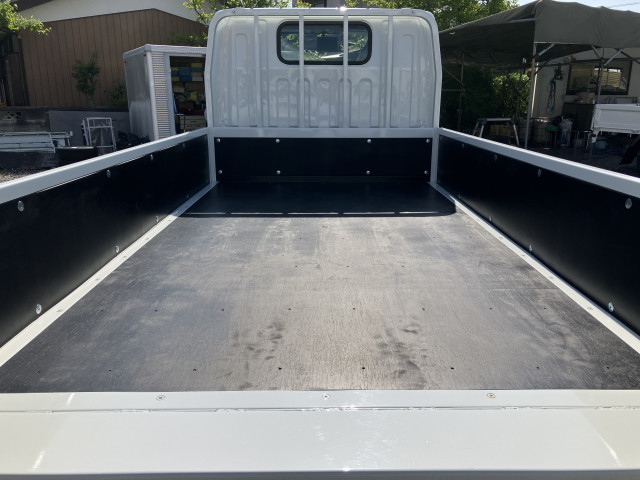 三菱ふそう キャンター 小型 平ボディ 2RG-FBAV0(97613) 4枚目