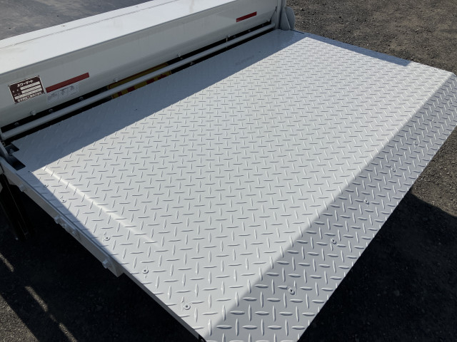 三菱ふそう キャンター 小型 平ボディ 2RG-FBAV0(97613) 17枚目