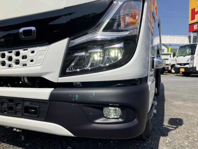 三菱ふそう キャンター 小型 平ボディ 2RG-FBAV0(97613) 23枚目