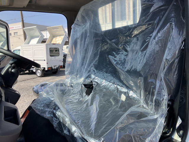 三菱ふそう キャンター 小型 平ボディ 2RG-FBAV0(97613) 25枚目