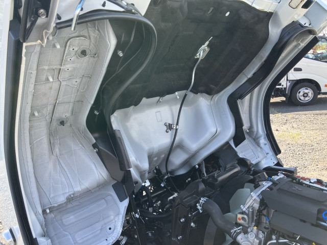 三菱ふそう キャンター 小型 平ボディ 2RG-FBAV0(97613) 36枚目