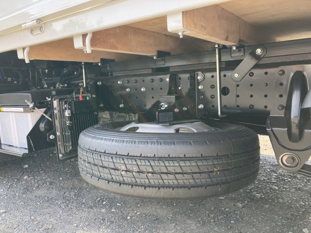 三菱ふそう キャンター 小型 平ボディ 2RG-FBAV0(97613) 41枚目