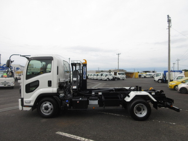 いすゞ フォワード 中型 コンテナ専用車 2RG-FRR90S4(97620) 5枚目