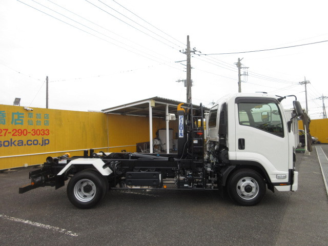 いすゞ フォワード 中型 コンテナ専用車 2RG-FRR90S4(97620) 6枚目