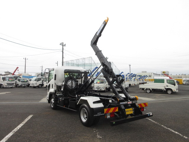 いすゞ フォワード 中型 コンテナ専用車 2RG-FRR90S4(97620) 10枚目