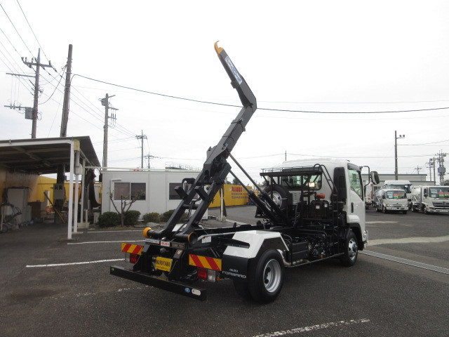 いすゞ フォワード 中型 コンテナ専用車 2RG-FRR90S4(97620) 11枚目