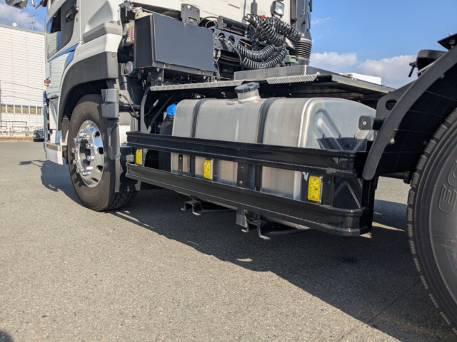 いすゞ ギガ 大型 トラクタ 2RG-EK5DAB(97621) 11枚目