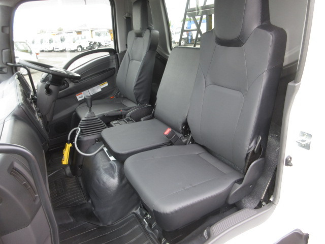 いすゞ フォワード 中型 コンテナ専用車 2RG-FRR90S4(97620) 30枚目