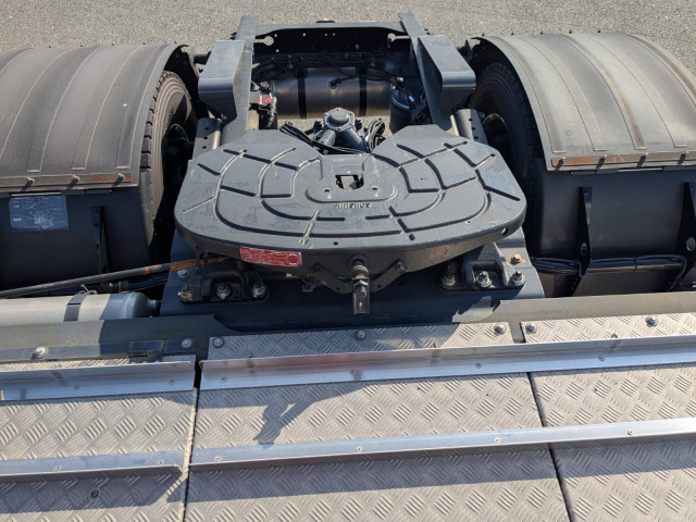 いすゞ ギガ 大型 トラクタ 2RG-EK5DAB(97621) 19枚目