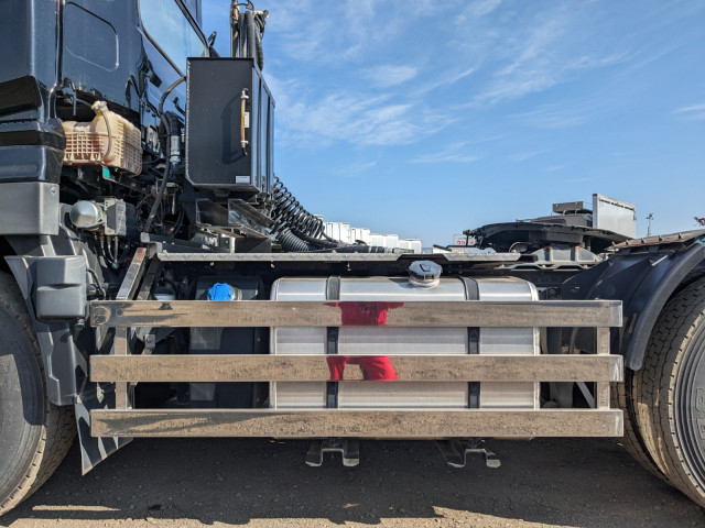 いすゞ ギガ 大型 トラクタ 2RG-EK5DAB(97627) 15枚目