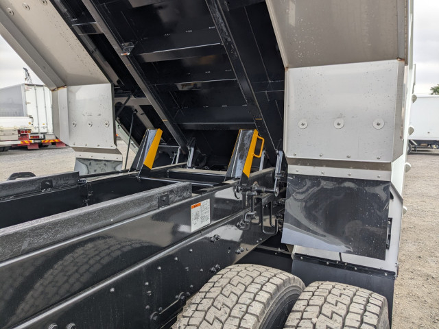 三菱ふそう スーパーグレート 大型 土砂ダンプ 2PG-FV70HY(97626) 30枚目