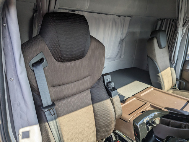 いすゞ ギガ 大型 トラクタ 2RG-EK5DAB(97627) 27枚目