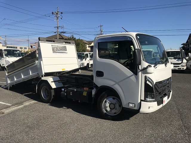 いすゞ エルフ 小型 土砂ダンプ 2RG-NKR88AM(97630) 3枚目