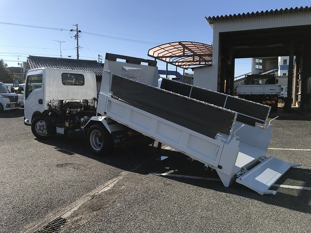 いすゞ エルフ 小型 土砂ダンプ 2RG-NKR88AM(97630) 4枚目