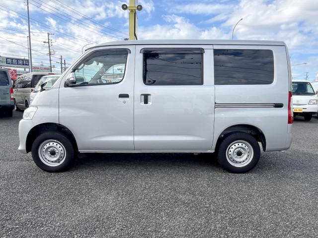 トヨタ タウンエース 小型 バン 5BF-S403M(97636) 3枚目