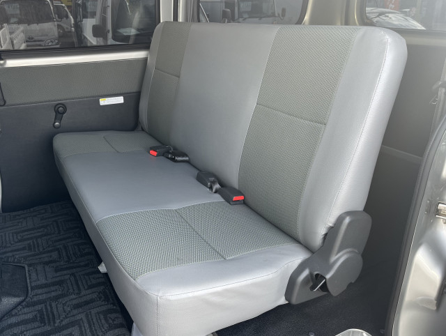 トヨタ タウンエース 小型 バン 5BF-S403M(97636) 28枚目