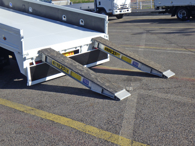 いすゞ エルフ 小型 Translation missing: ja.item.body_keijou_enum.body_keijou_carrier_other 2RG-NPR88YN(97643) 43枚目