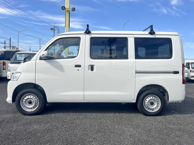 トヨタ タウンエース 小型 バン 5BF-S413M(97645) 3枚目