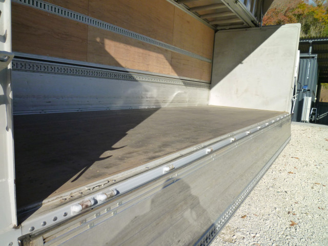 いすゞ フォワード 増トン ウィング 2RG-FTR90V2(97646) 13枚目