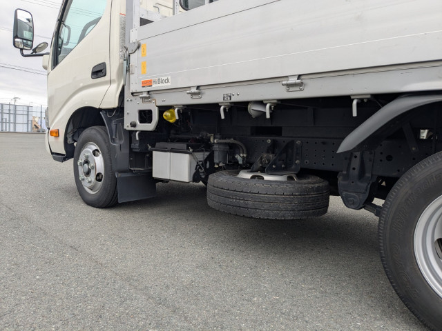 日野 デュトロ 小型 平ボディ 2RG-XZU605M(97647) 12枚目