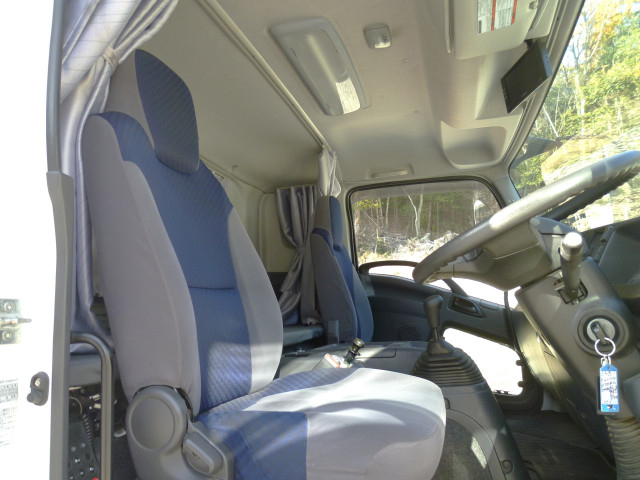 いすゞ フォワード 増トン ウィング 2RG-FTR90V2(97646) 25枚目