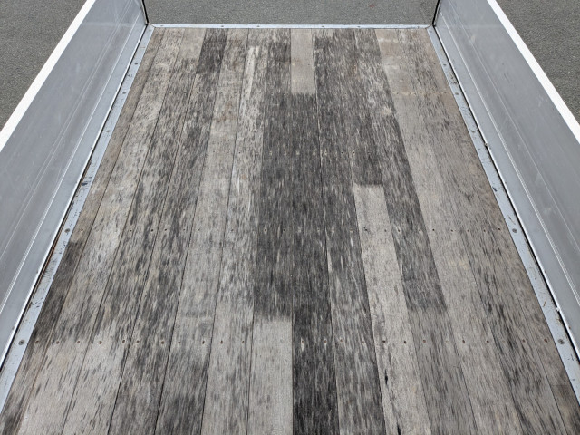 日野 デュトロ 小型 平ボディ 2RG-XZU605M(97647) 20枚目