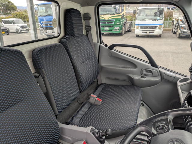日野 デュトロ 小型 平ボディ 2RG-XZU605M(97647) 24枚目