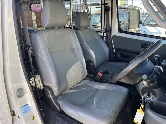 トヨタ タウンエース 小型 バン 5BF-S413M(97648) 17枚目