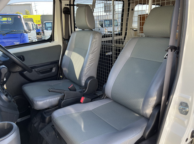 トヨタ タウンエース 小型 バン 5BF-S413M(97648) 18枚目