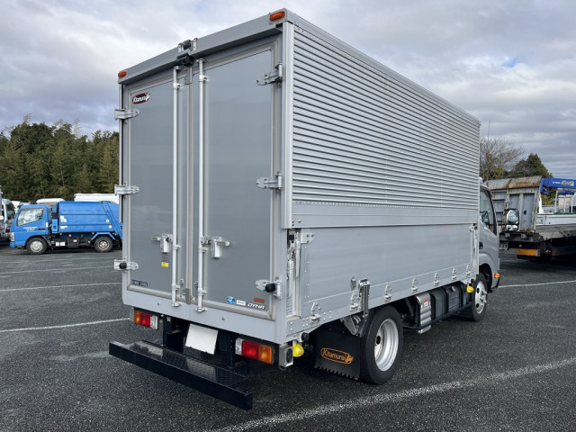 トヨタ ダイナ 小型 ウィング 2RG-XZC645(97651) 4枚目