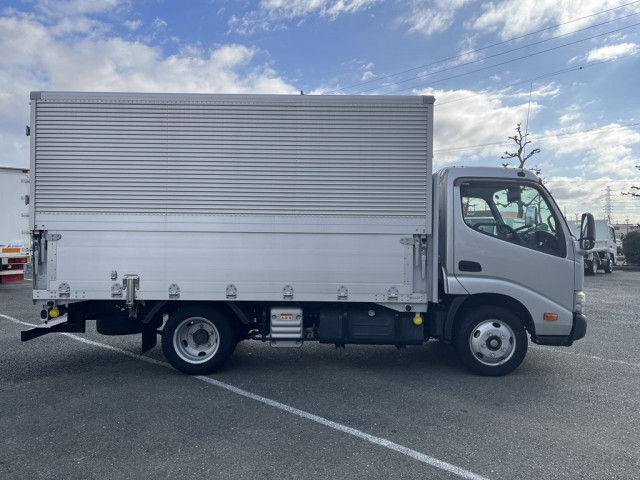 トヨタ ダイナ 小型 ウィング 2RG-XZC645(97651) 10枚目