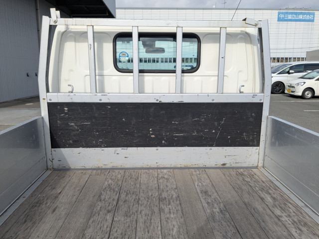 日野 デュトロ 小型 平ボディ 2RG-XZU605M(97650) 18枚目