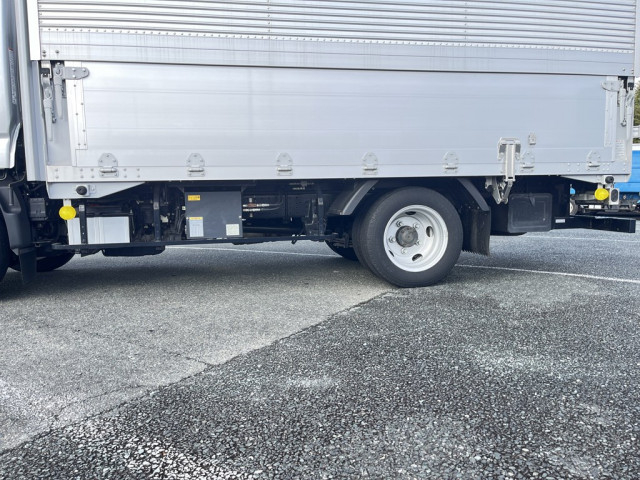 トヨタ ダイナ 小型 ウィング 2RG-XZC645(97651) 22枚目