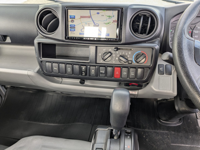 日野 デュトロ 小型 平ボディ 2RG-XZU605M(97650) 25枚目