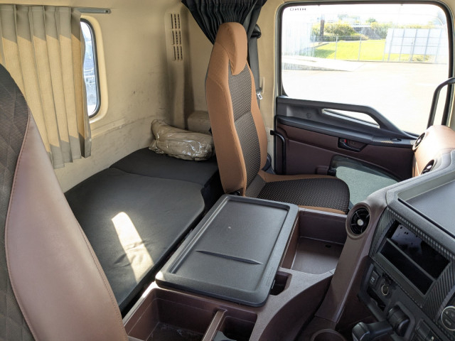 日野 プロフィア 大型 トラクタ 2DG-SH1EDGG(97654) 22枚目