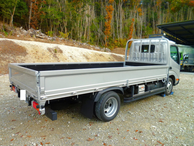 トヨタ ダイナ 小型 平ボディ 2RG-XZC655(97659) 4枚目